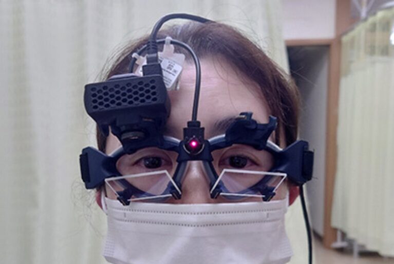 vHIT（ビデオヘッドインパルス検査）