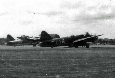 一式陸攻と桜花